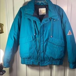 Vintage London Fog blue puffer